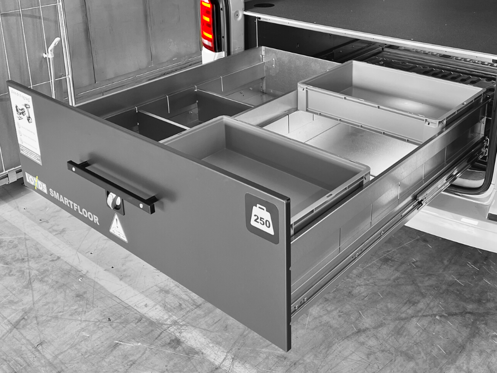 VW Transporter Dubbelhytt Produktbild Smartfloor dubbelgolv baklådåda front open